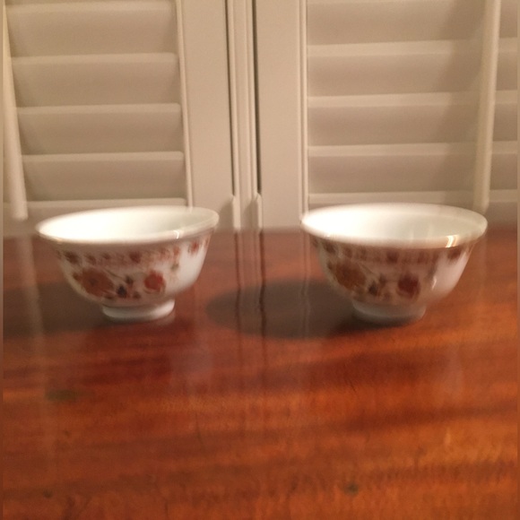 Pair of Tatung individual rice bowls in rust and white Asian design - Picture 3 of 4